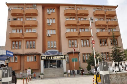 Öğretmenevi ve Kamu Misafirhaneleri